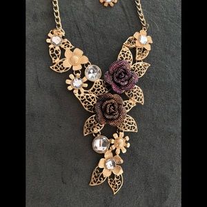 Statement necklace with earrings